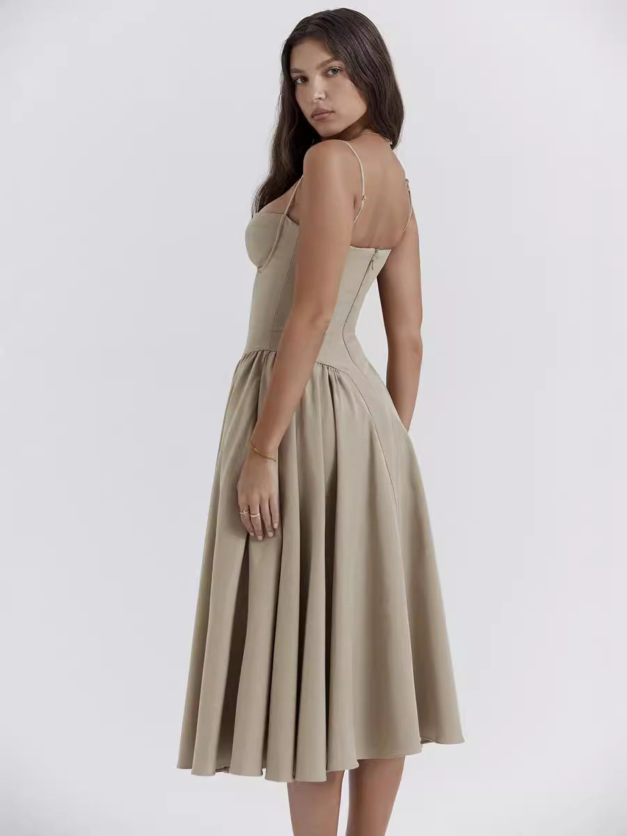 NELS – Elegant Spaghetti Strap Midi Dress