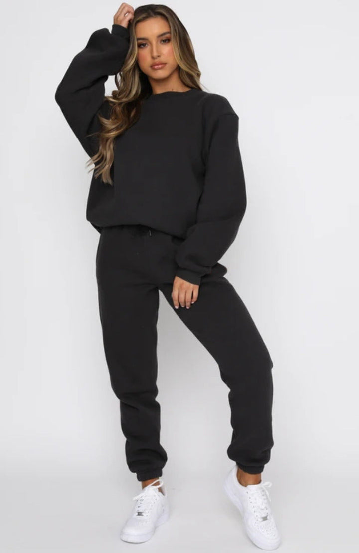 NOOR - Women's Joggers & Sweatshirt Set