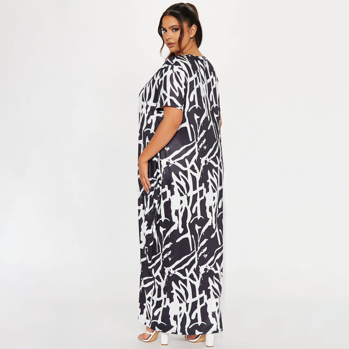 NOEMI – Abstract Print Plus Size Maxi Dress