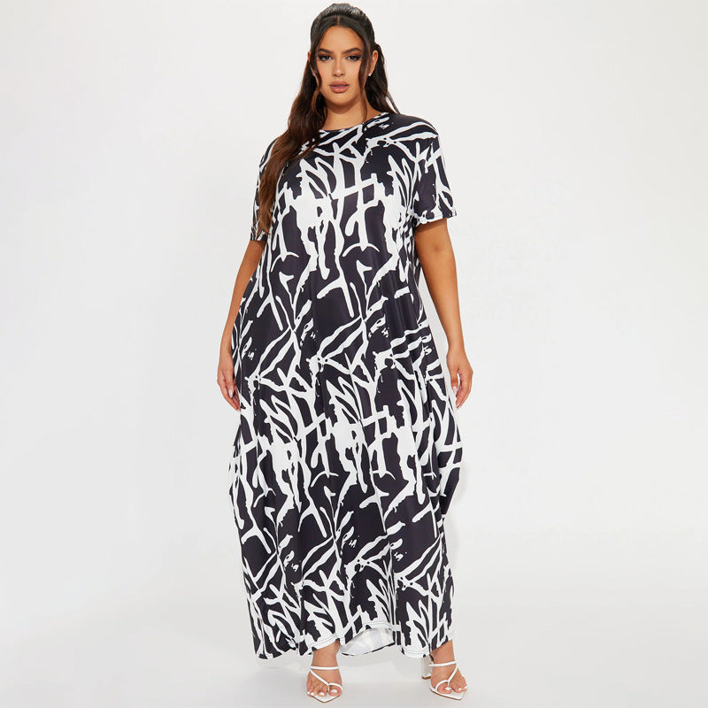 NOEMI – Abstract Print Plus Size Maxi Dress