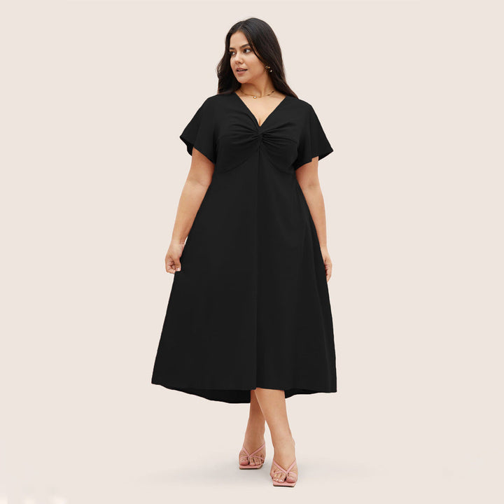 LANEE – Plus-Size Black Midi Dress