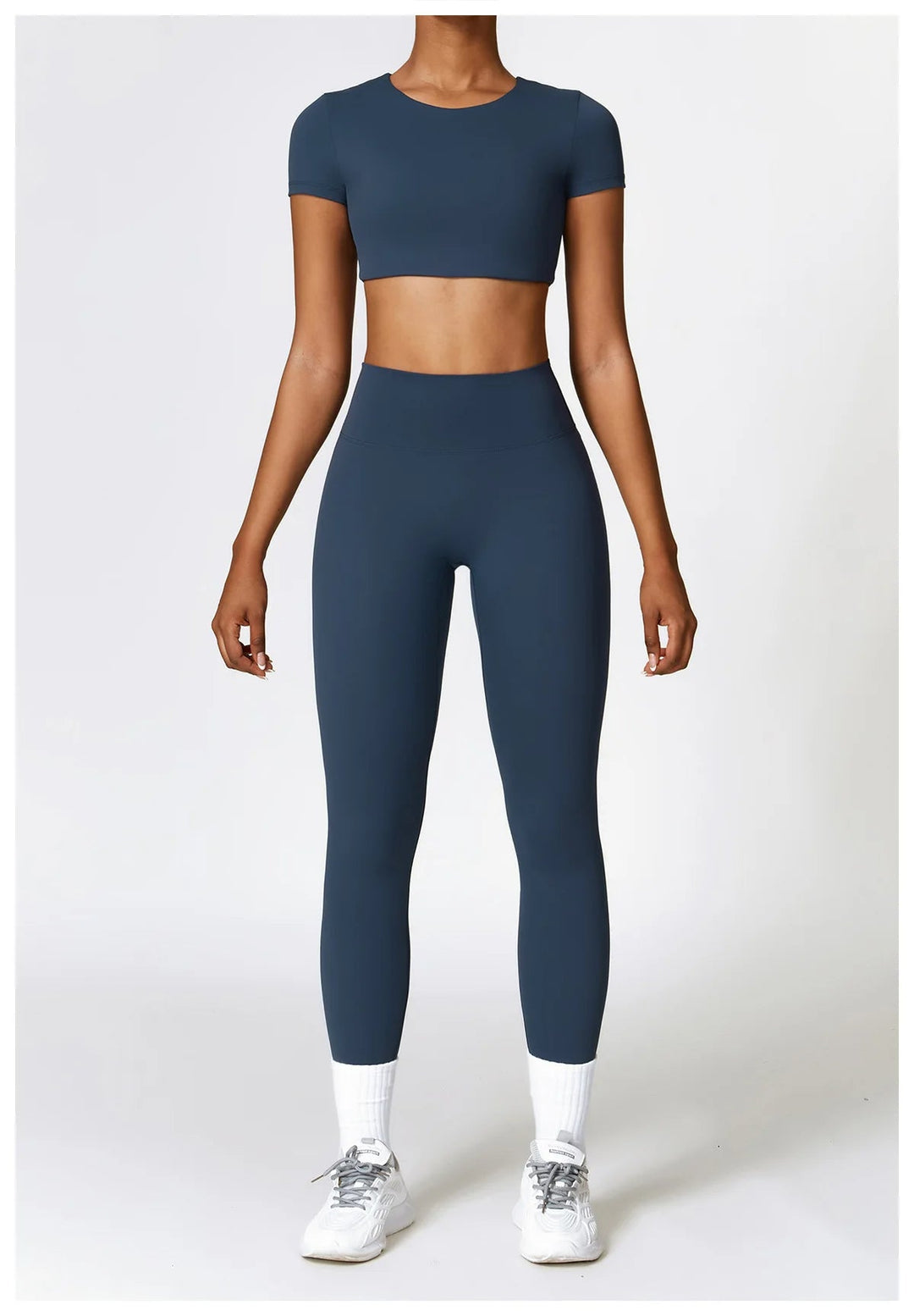 ACTIVE - Seamless Yoga Set With Crop Top