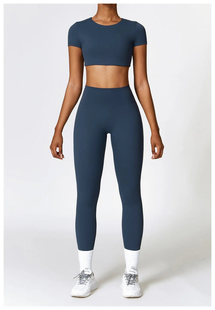 ACTIVE - Seamless Yoga Set With Crop Top