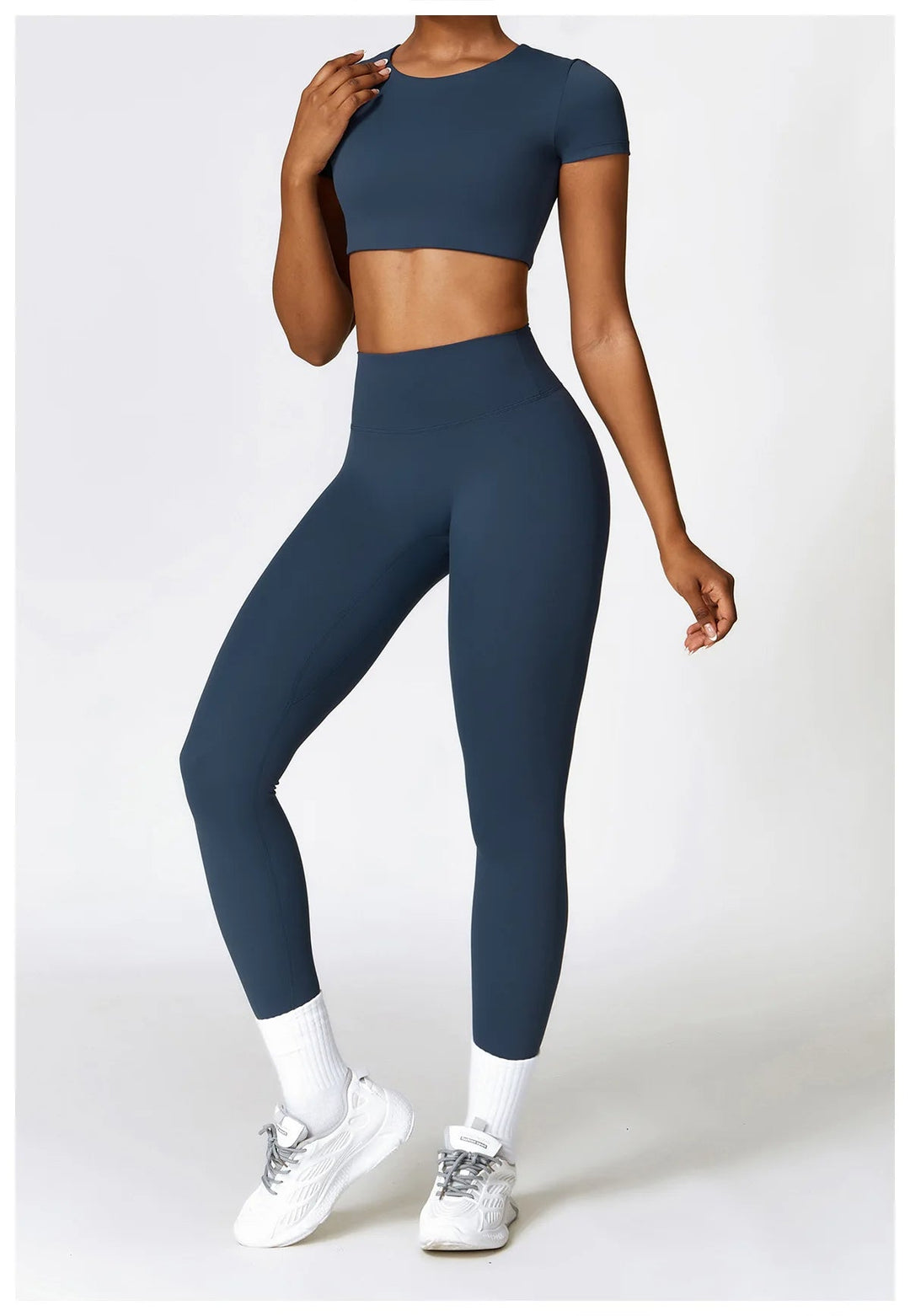 ACTIVE - Seamless Yoga Set With Crop Top