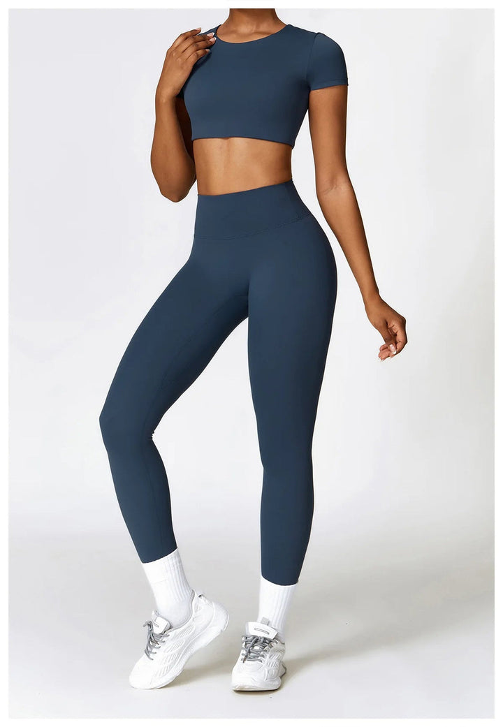 ACTIVE - Seamless Yoga Set With Crop Top