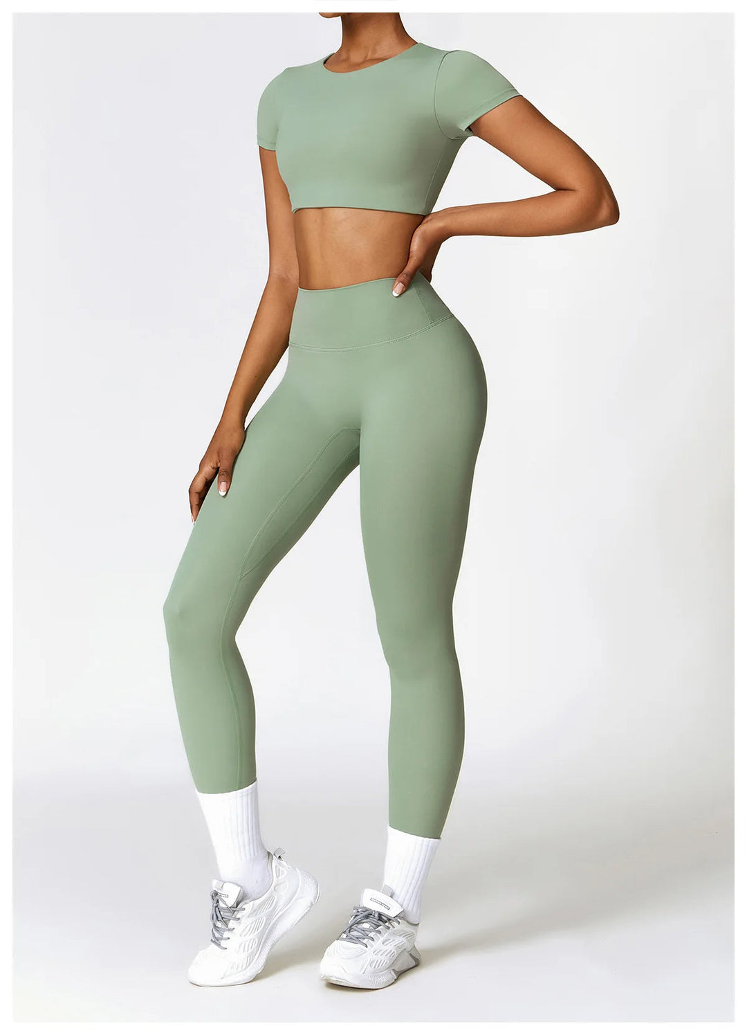 ACTIVE - Seamless Yoga Set With Crop Top
