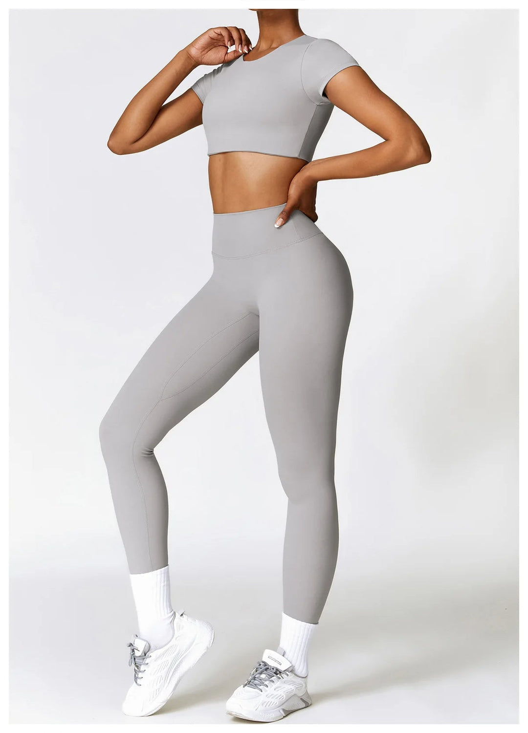 ACTIVE - Seamless Yoga Set With Crop Top