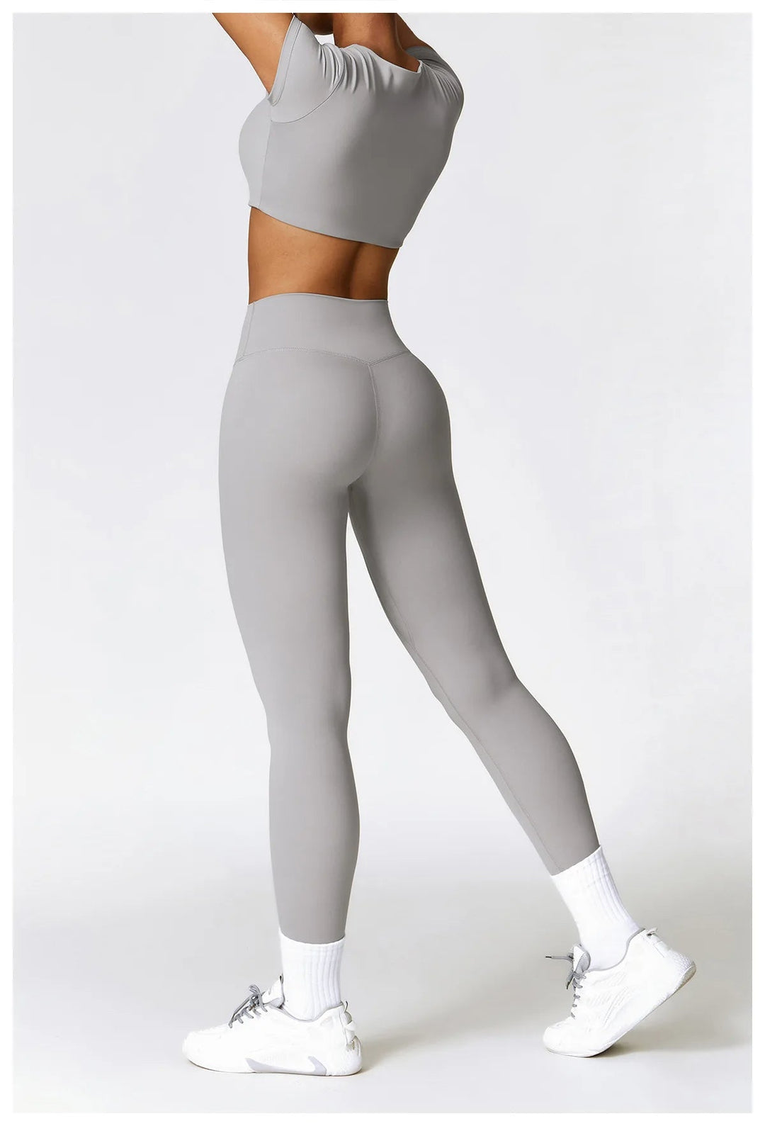 ACTIVE - Seamless Yoga Set With Crop Top