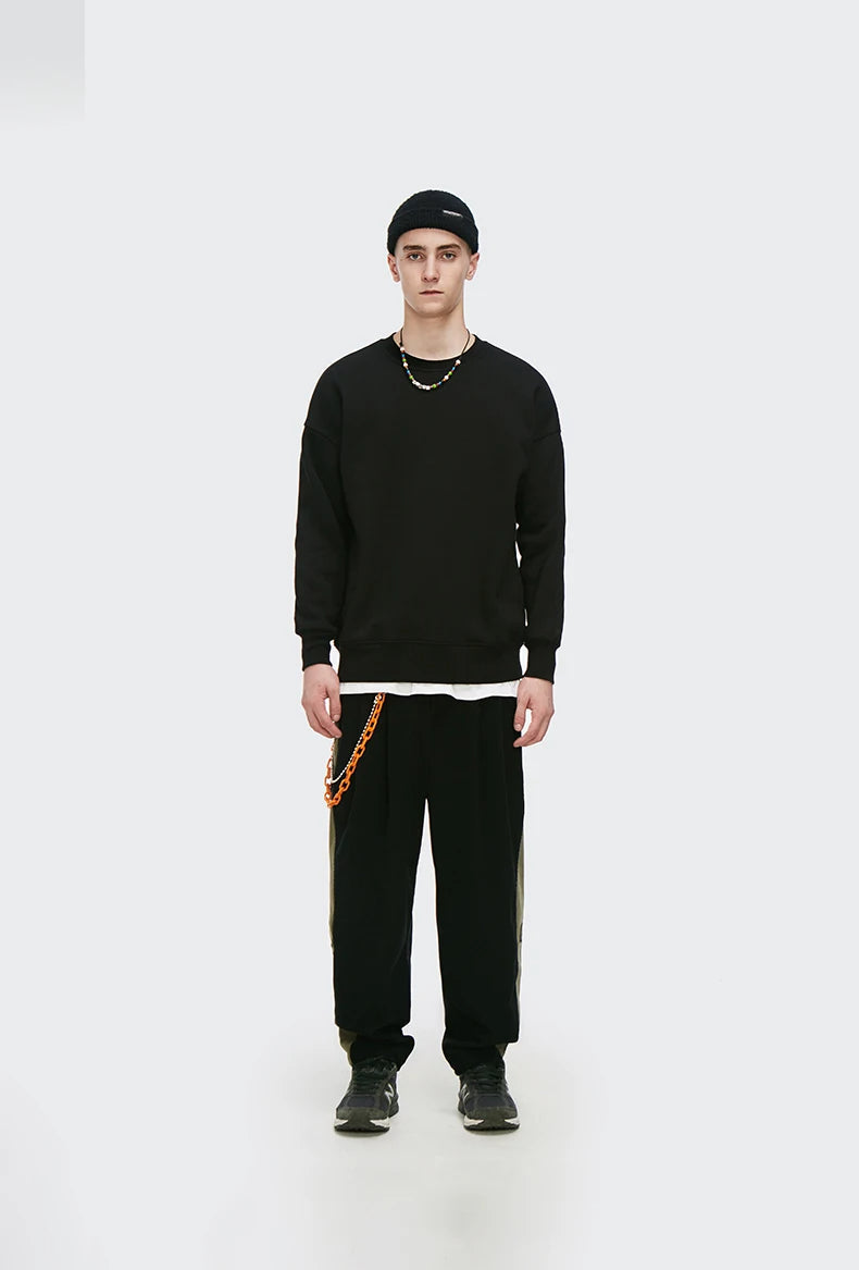 LUKA - Minimalist Men's Sweatshirt