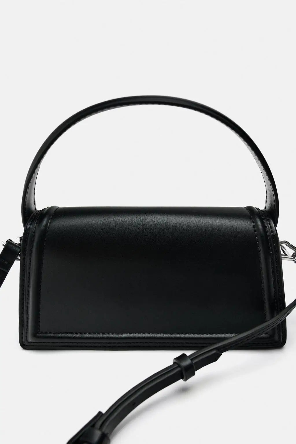 LUNAI – Mini Box Bag in Vegan Leather