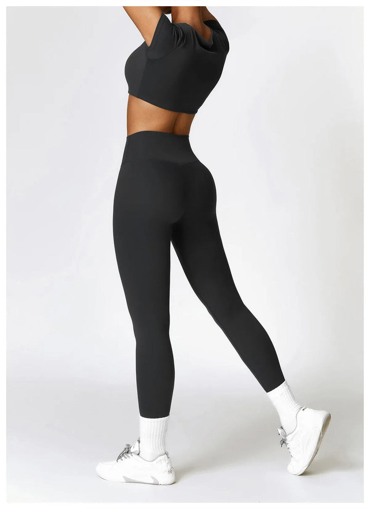ACTIVE - Seamless Yoga Set With Crop Top