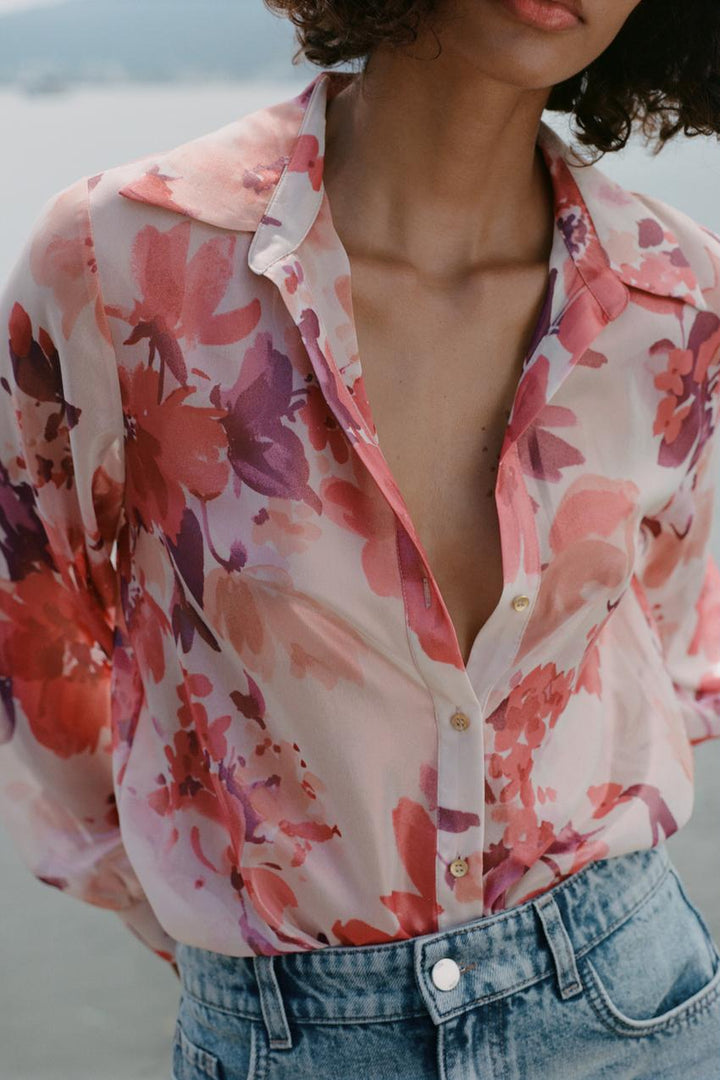AVA – Women’s Watercolour Floral Blouse