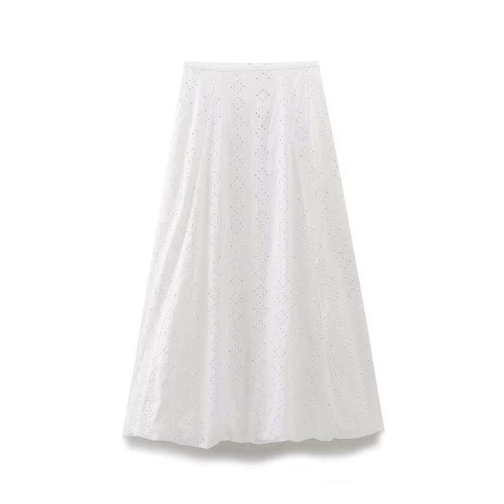 NAYA – White Eyelet Two-Piece Summer Set