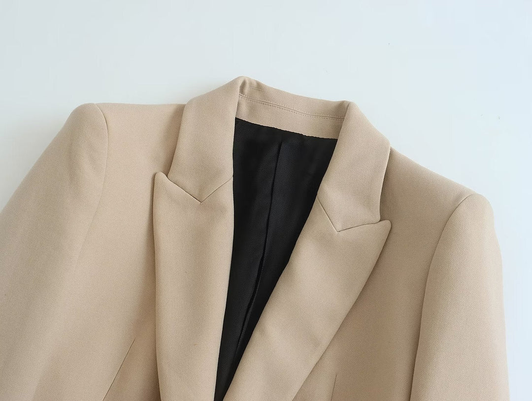 LIVI – Longline Blazer with Gold Buttons