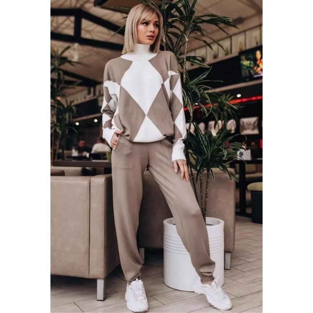 TESS - Knitted Geometric Two-Piece Set