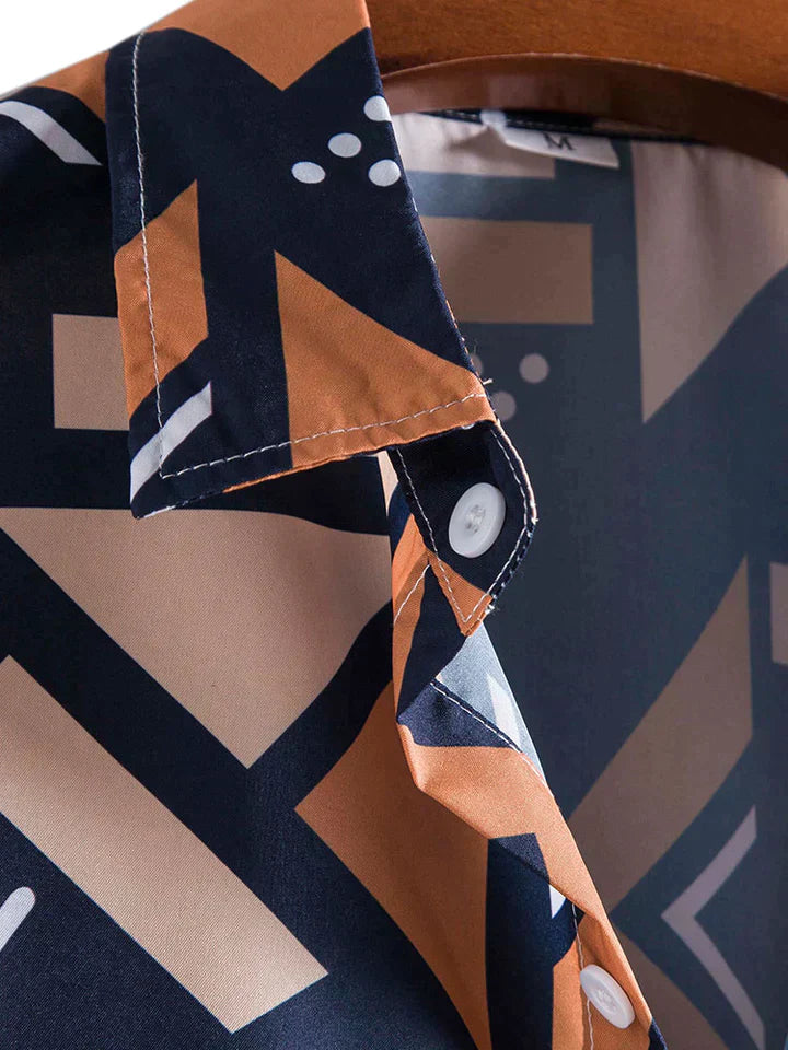 ARLO – Men’s Triangle Print Button-Up Shirt