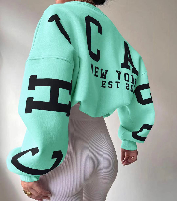 LINA – Oversized Women's Chicago Sweatshirt