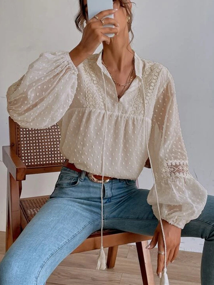 DELLA – Lace V-neck Blouse
