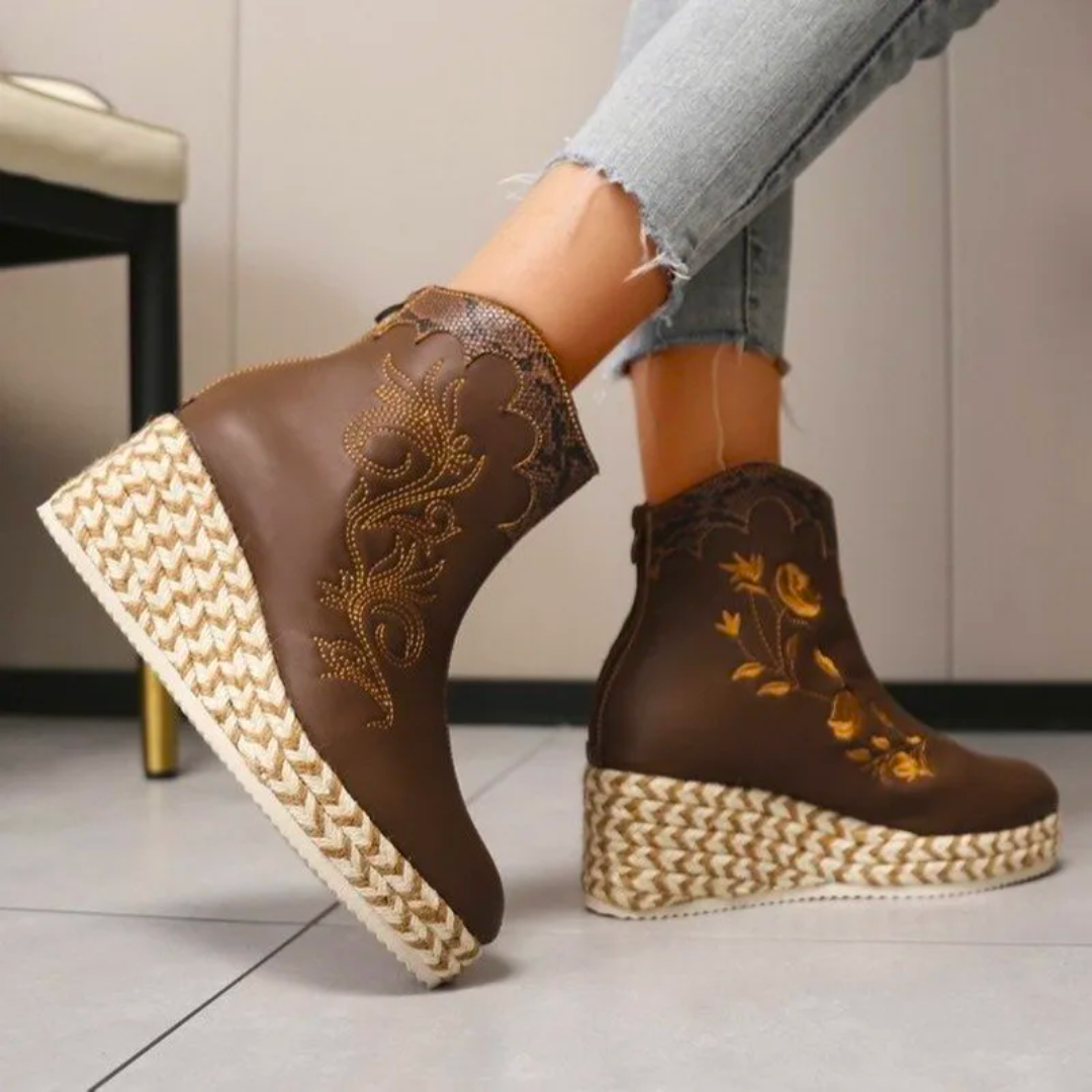 LILA – Women’s Floral Embroidered Platform Boots