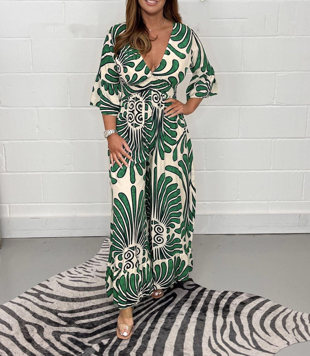 ELARA – V-Neckline Summer Jumpsuit