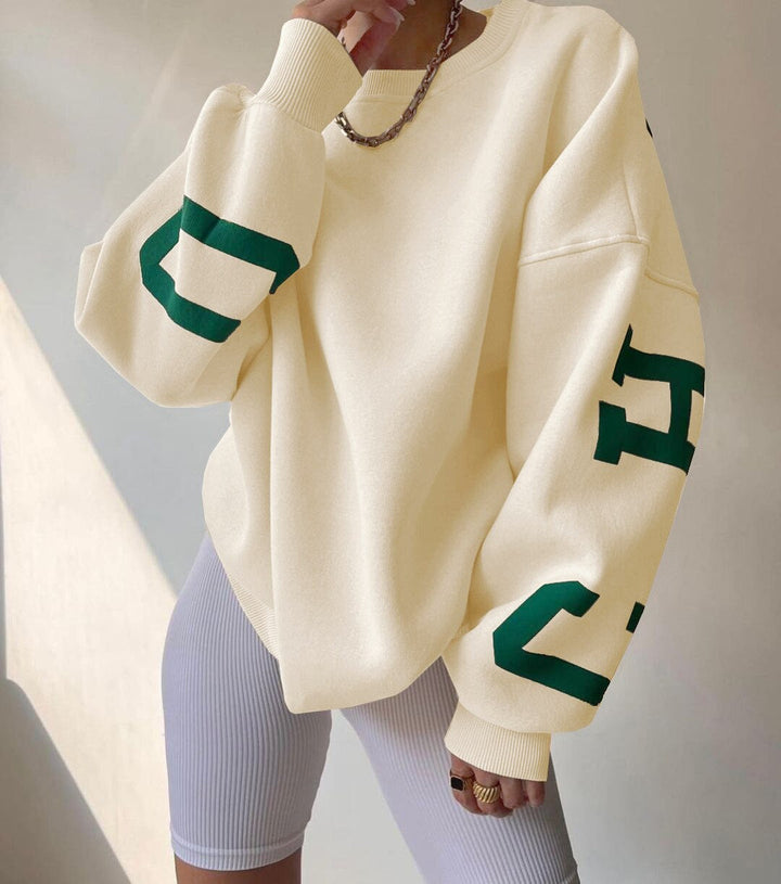 LINA – Oversized Women's Chicago Sweatshirt