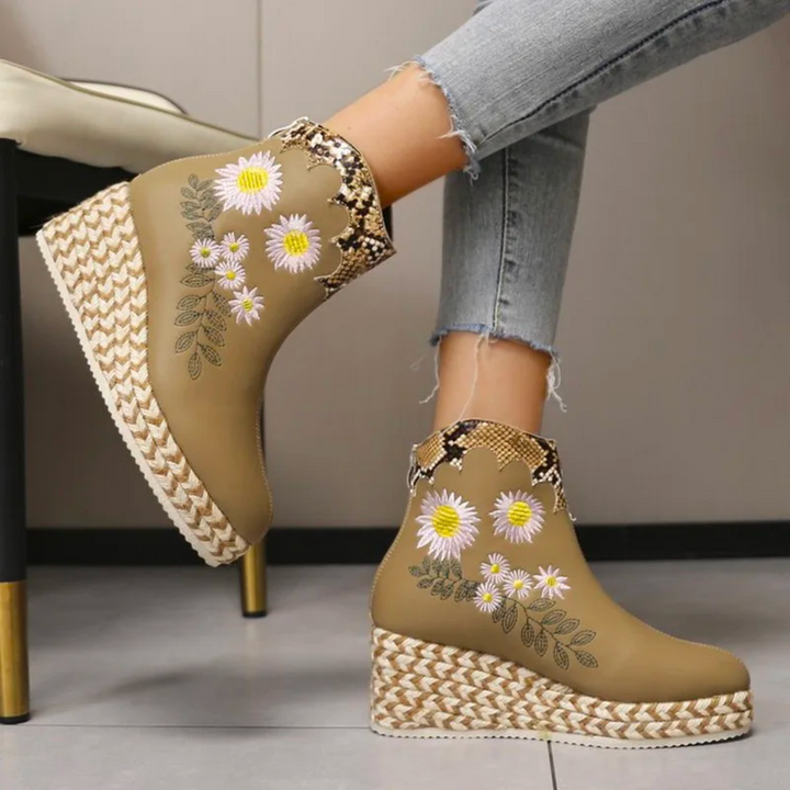 LILA – Women’s Floral Embroidered Platform Boots