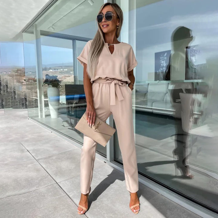 NEELI – Jumpsuit With Bow Detail