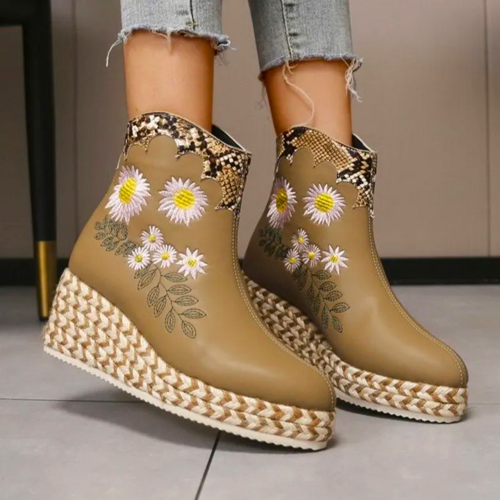 LILA – Women’s Floral Embroidered Platform Boots