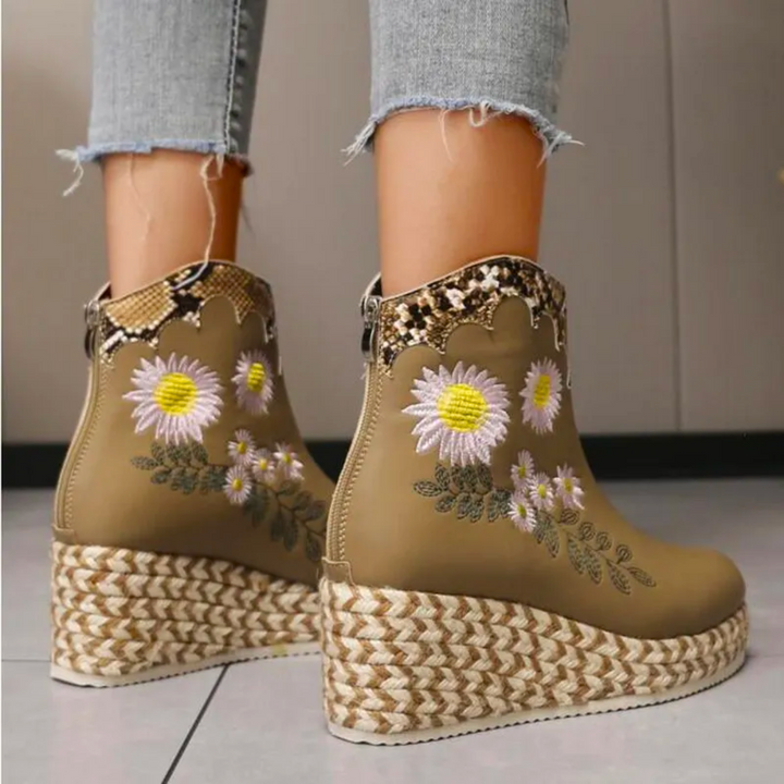LILA – Women’s Floral Embroidered Platform Boots