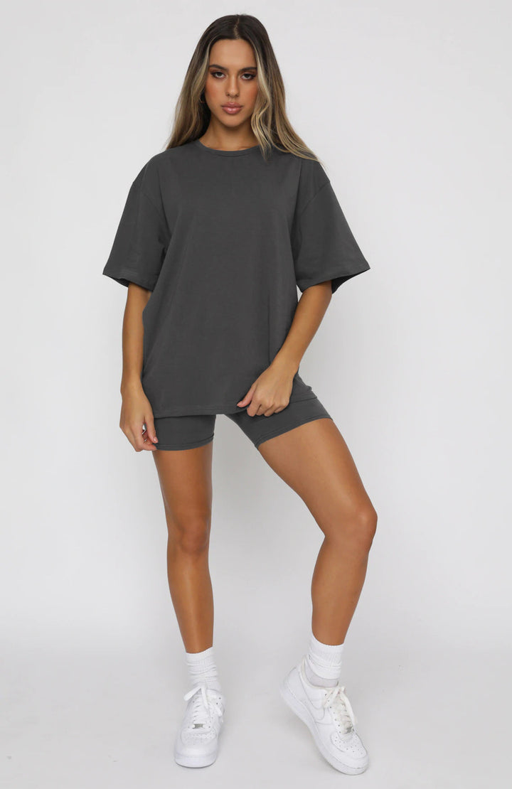 CIARA – Oversized T-Shirt & Shorts Set
