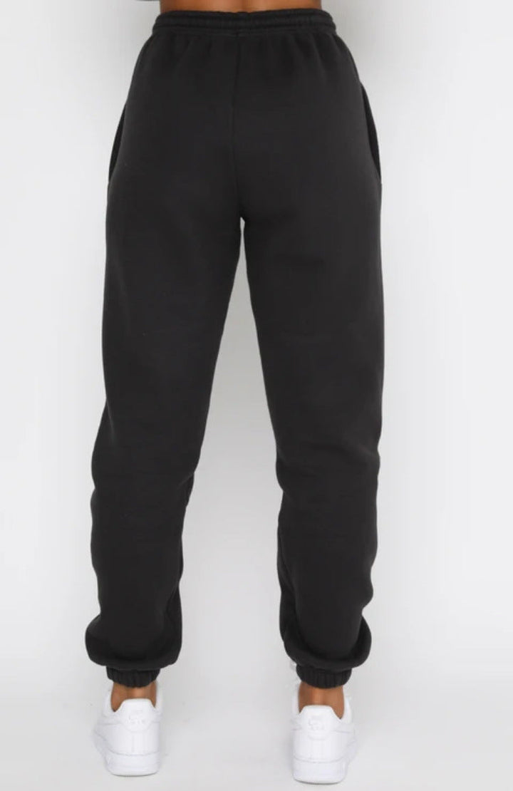 NOOR - Women's Joggers & Sweatshirt Set