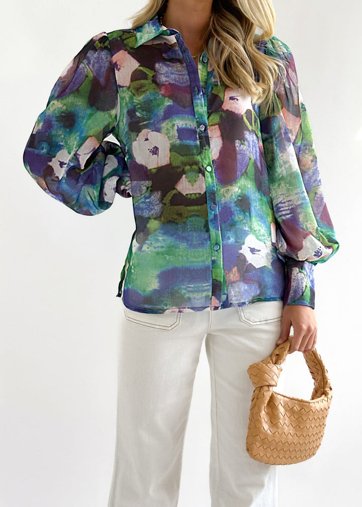 MAELI – Floral Print Long Sleeve Button Shirt