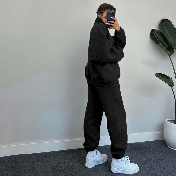 AVA – Oversized Two-Piece Tracksuit