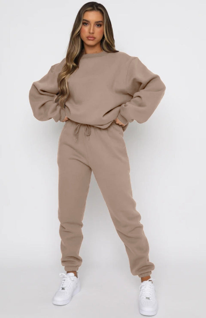 NOOR - Women's Joggers & Sweatshirt Set