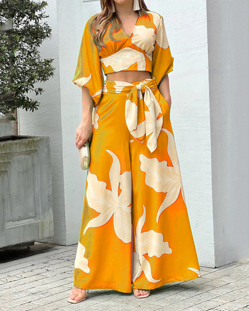 HAMA - Women's Two-Piece Floral Outfit