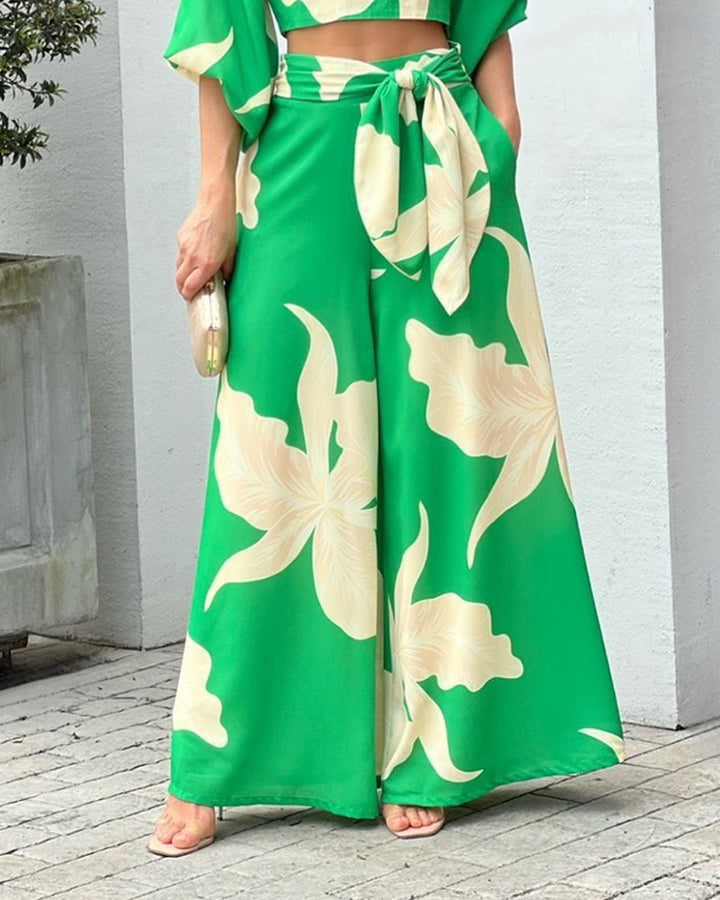 HAMA - Women's Two-Piece Floral Outfit