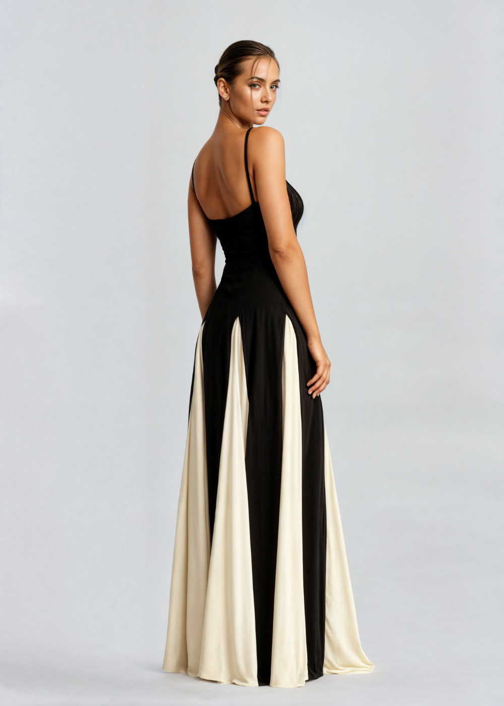 ARIANE – Contrast Flow Maxi Dress