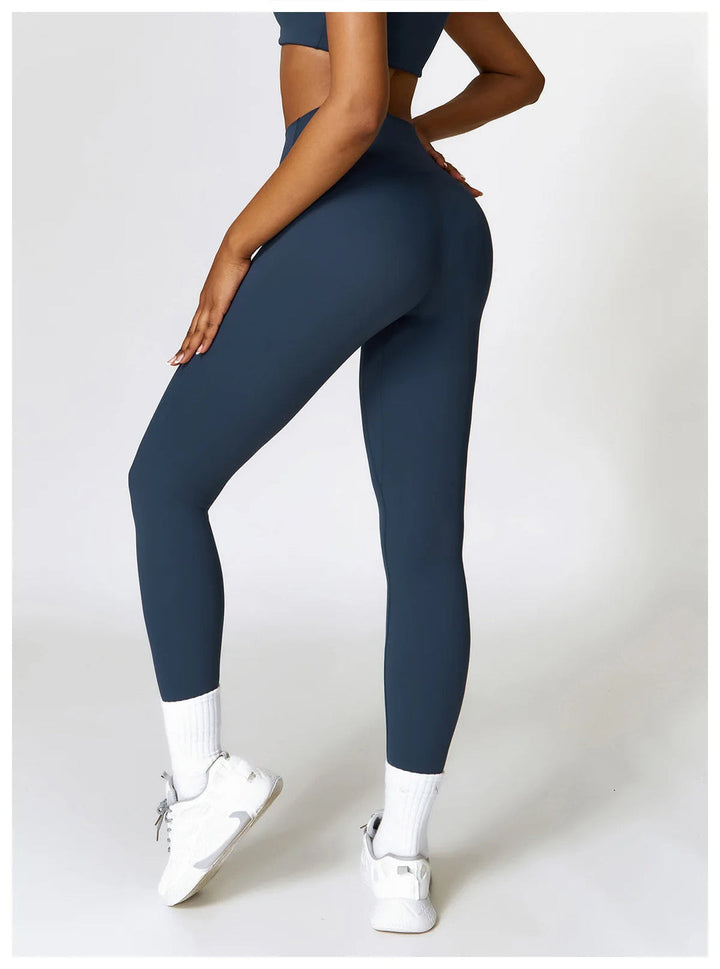 ACTIVE - Seamless Yoga Set With Crop Top