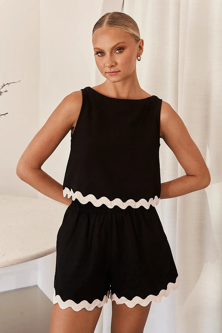 LORENA – Scalloped Summer Two-Piece Set