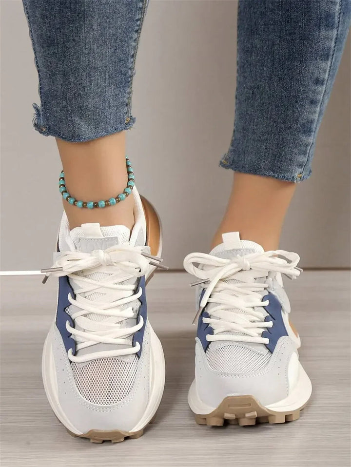 YL500 - Chunky Retro Sneakers for Everyday Comfort