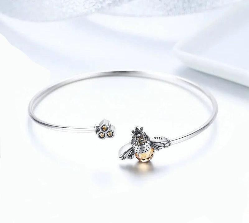 AVELINE - Sterling Silver Bee Charm Bangle