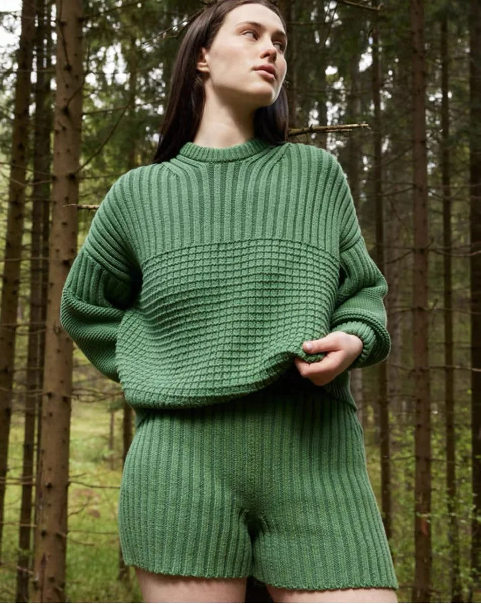 BEVERLY - Cozy Knitted Sweater and Shorts Set