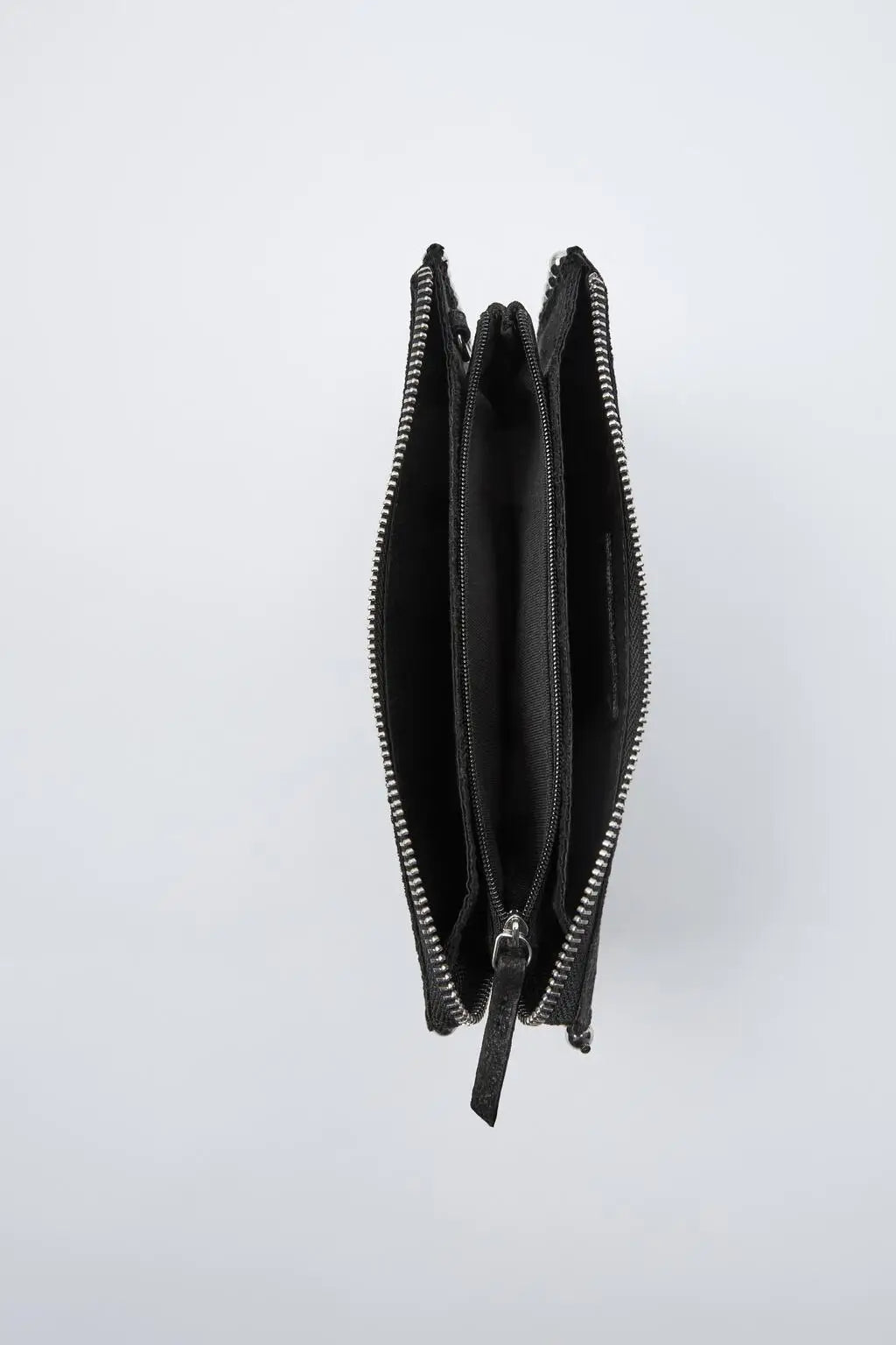 ONYX – Studded Black Clutch with Chain Strap