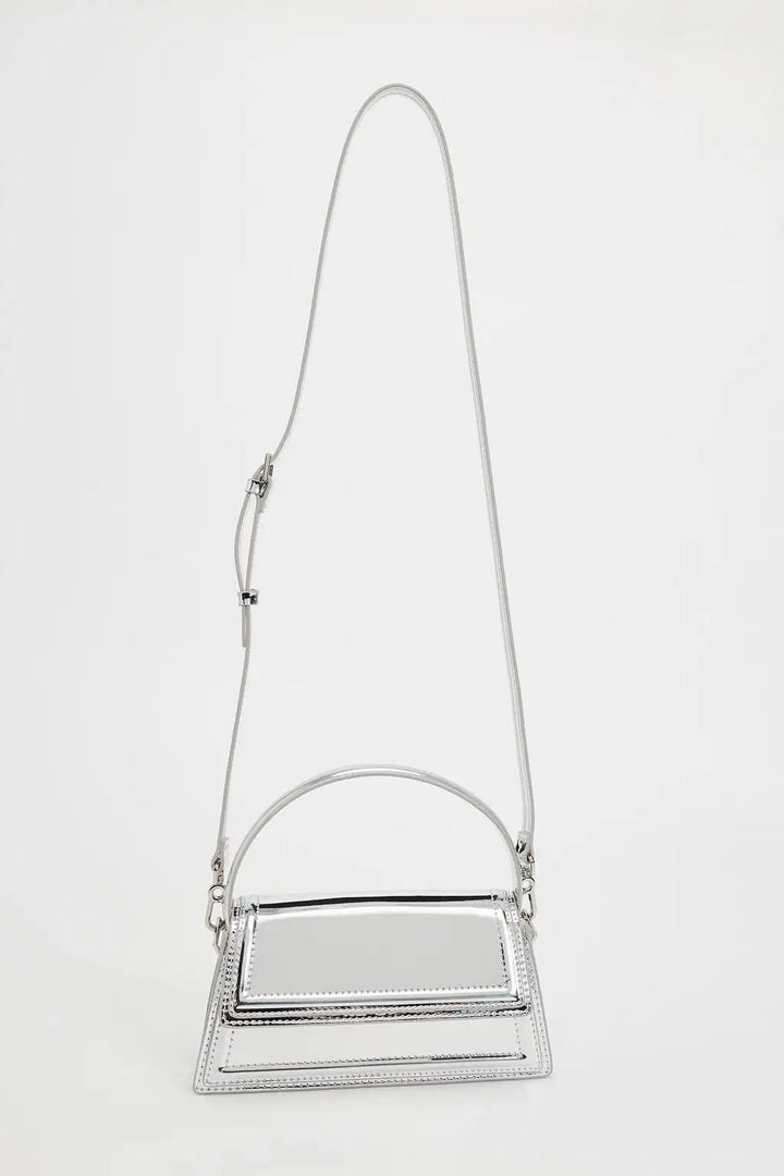 LUNAI – Mini Box Bag in Vegan Leather